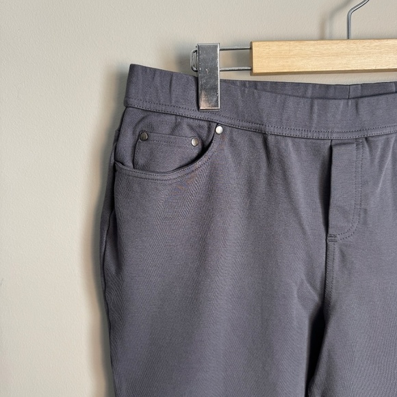 Tahari Elements Women's L Pull On Casual Dress Capri Pants Grey High-Rise Office - Picture 3 of 16